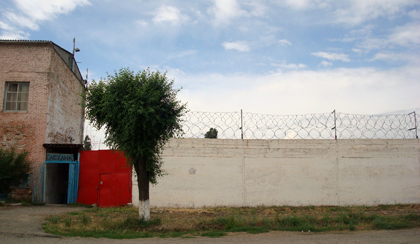 CPJ was turned away from visiting journalist Ramazan Yesergepov in this prison colony in Taraz, Kazakhstan. (Nina Ognianova/CPJ)