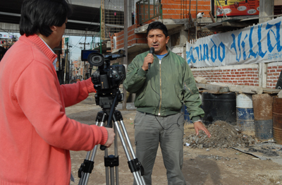 Ledesma trabalhava no jornal comunitário semanal Mundo Villa e era diretor da estação local de televisão Mundo Villa (Perfil)