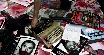 A protest on behalf of slain and missing journalists in Mexico City in August. (Reuters/Henry Romero)