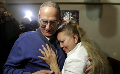 Pollán and Maseda, their love still rooted, are together again. (AP/Franklin Reyes)