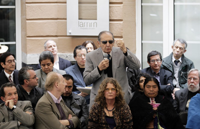 El escritor mexicano Eduardo Lizalde habla en un evento de PEN Internacional. (Reuters/Henry Romero)