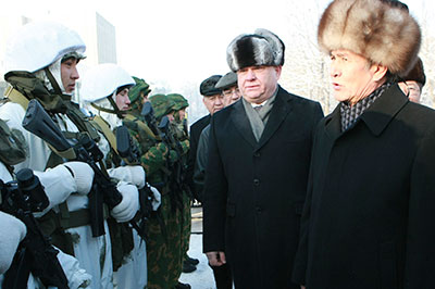 Kyrgyz President Almazbek Atambayev, right, has said stamping out corruption is a priority. (Reuters//Vladimir Pirogov)