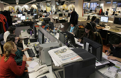Journalists in the newsroom at Clarín, which was aligned with the Kirchner governments until 2008. (AP/Ezequiel Pontoriero)
