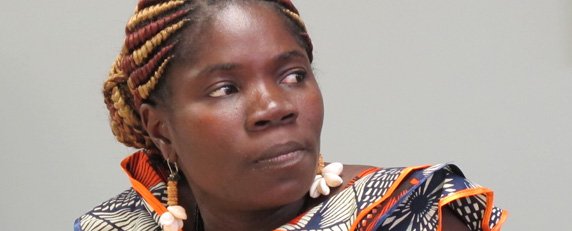 Mae Azango foi ameaçada por suas reportagens na Libéria. (CPJ)