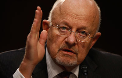 O Diretor de Inteligência Nacional James Clapper testemunha em 26 de setembro em uma audiência do Comitê de Inteligência do Senado sobre a legislação FISA. (Reuters / Jason Reed)