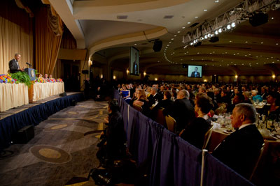 El presidente Obama habla durante la cena la Asociación de Corresponsales de la Casa Blanca en Washington el 3 de mayo. (AP / Jacquelyn Martin)