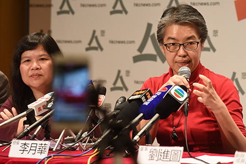 Citizen News co-founders Mak Yin Ting, left, and Daisy Li Yuet-wah at the launch of the website, which pledges to provide Hong Kong with independent news. (Citizen News)