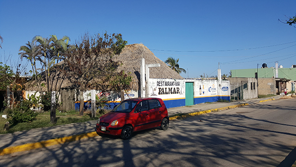 El Palmar, conocido en la localidad como el 'bar de mala muerte' aparece en esta foto de enero de 2017. La dueña del bar está detenida por presuntamente ordenar el asesinato de Jiménez, luego de que el periodista informara sobre un apuñalamiento ocurrido afuera del establecimiento. (CPJ/ Jan-Albert Hootsen)