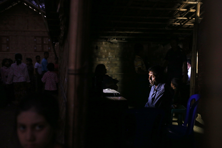 A man in Thae Chaung, Myanmar uses the internet in this February 25, 2015, file photo. (Reuters/Minzayar Minzayar)