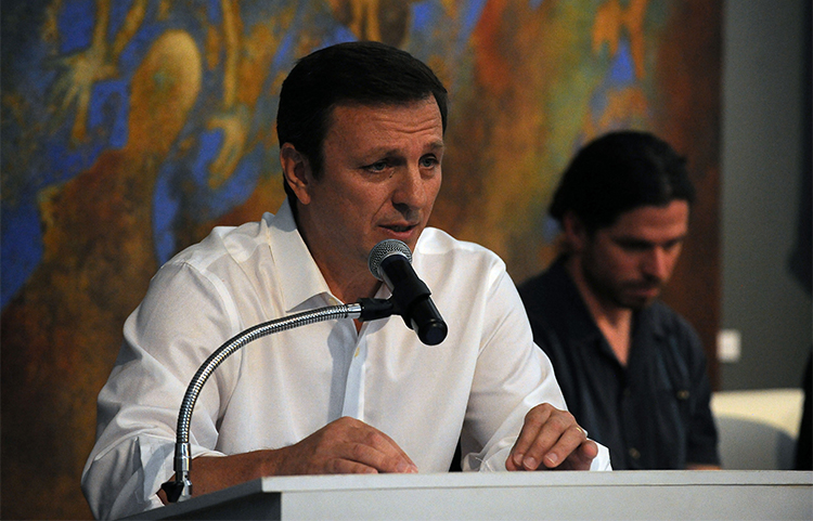 Carlos Lauría do CPJ fala na Cidade do México sobre seu amigo Javier Valdez, ganhador do Prêmio Internacional à Liberdade de Imprensa. (AFP/Bernando Montoya).