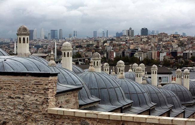 Skyscrapers at the business and financial districts are seen from the old city in Istanbul, Turkey August 22, 2017. Turkey has continued its crackdown on the media. (Reuters/Murad Sezer)