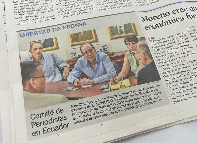 A local newspaper reports on CPJ’s meeting with El Universo during a trip to Ecuador in March 2018. (CPJ/Natalie Southwick)