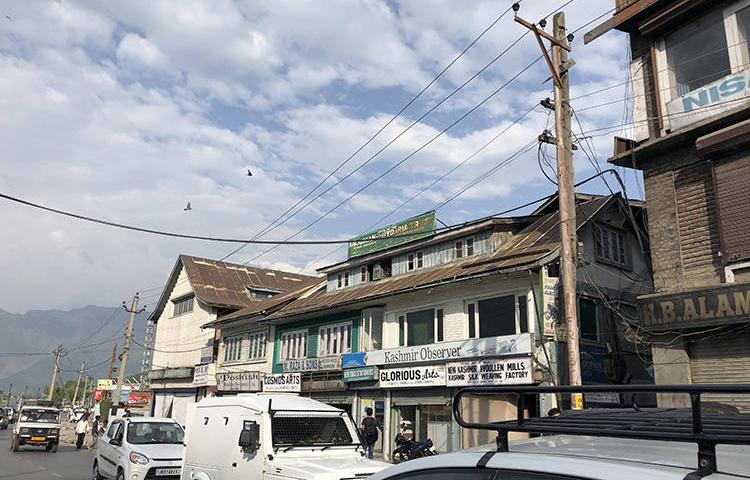 A street in Srinagar, the largest city in Indian-controlled Jammu and Kashmir. (Aliya Iftikhar/CPJ)