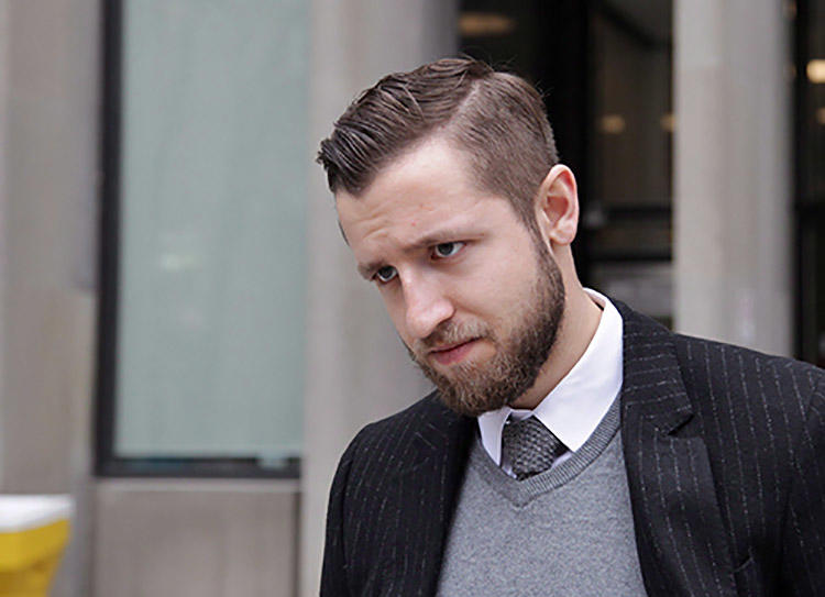 Canada's Supreme Court has ruled Vice Media reporter Ben Makuch must hand over details of communication with a source. (VICE News)