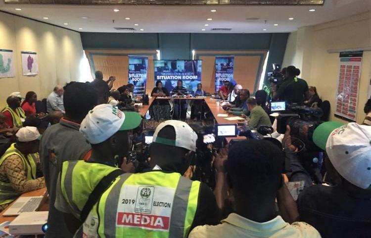 Journalists in Abuja gather at a press briefing at the Civil Society Situation Room, which collected information from thousands of election observers, including on attacks against the press. (Jonathan Rozen/CPJ)