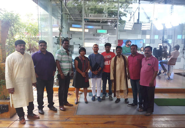 CPJ's Kunal Majumder, pictured with journalists from Mojo TV in Hyderabad. The station's chief executive, Revathi Pogadadanda, also pictured, says she noticed an increase in hostility during the elections. (CPJ)