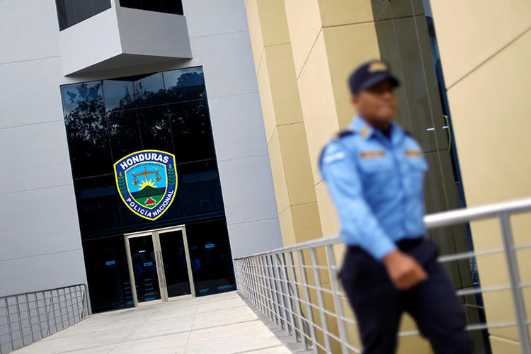 La sede de la Policía Nacional en Tegucigalpa, Honduras, el 26 de enero de 2018. La policía está investigando el asesinato del periodista hondureño Buenaventura Calderón. (Reuters / Edgard Garrido)