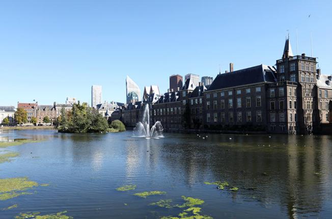 The Dutch Parliament is seen in The Hague, Netherlands, on September 27, 2018. The parliament is considering legislation that could expose journalists to jail time for reporting from terrorist-controlled areas without government permission. (Reuters/Eva Plevier)