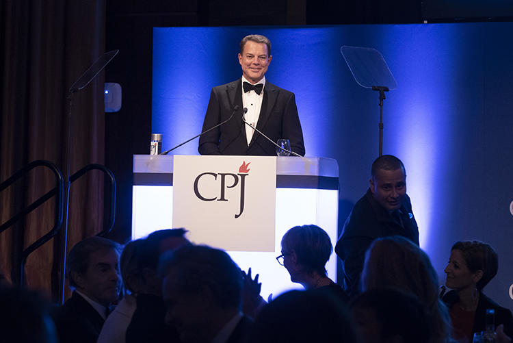 Shep Smith hosts the 29th annual International Press Freedom Awards dinner, and makes news by announcing a $500,000 gift to CPJ. (Barbara Nitke)