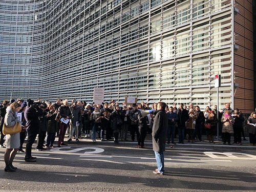 CPJ’s Tom Gibson speaks at a demonstration outside Malta’s permanent representation to the EU on December 12 demanding justice for Daphne Caruana Galizia. (Photo courtesy of Defending Democracy)