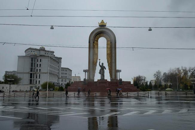 Душанбе (Таджикистан )2 ноября 2015 г. Журналист Авазмад Гурбатов недавно был избит неизвестными в Душанбе. (Агентство Франс-Пресс/Брендан Смиаловски)