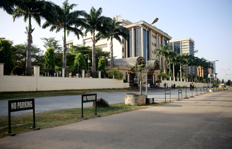 A 2021 photo of the Nigerian Federal High Court in Abuja, which ruled in favor of a local press group to compel the government to investigate attacks on journalists. (Reuters/Afolabi Sotunde)