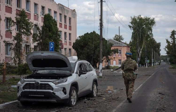 Ukrainian soldier