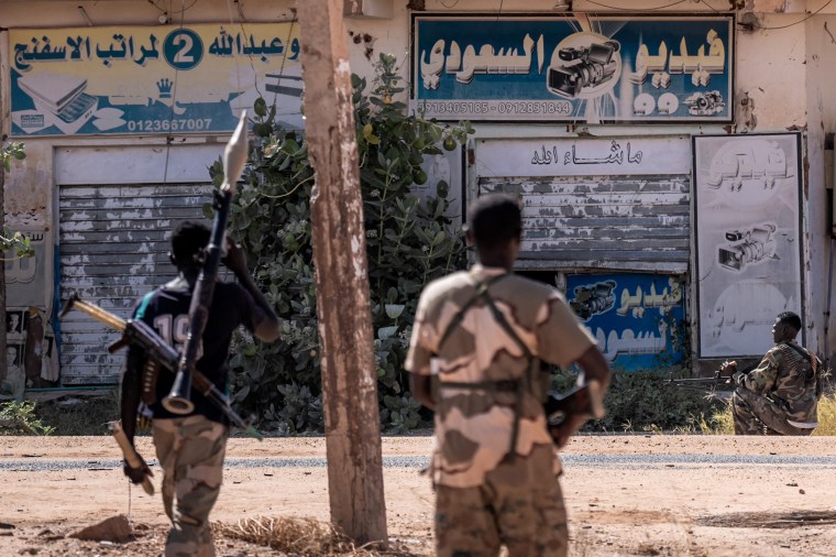 Sudanese army soldiers patrol an area in the city of Khartoum North on November 3, 2024. (Photo: AFP/Amaury Falt-Brown)