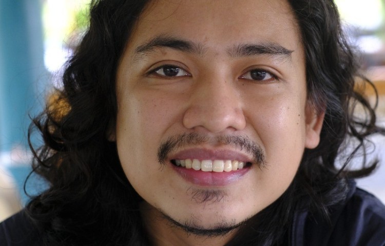 Philippine journalist Deo Montesclaros